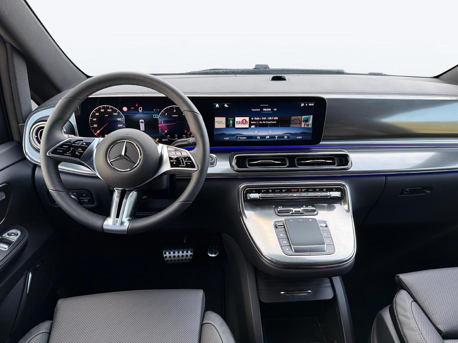MERCEDES-BENZ V 300 d Swiss Ed. lang 4matic Van-image-8