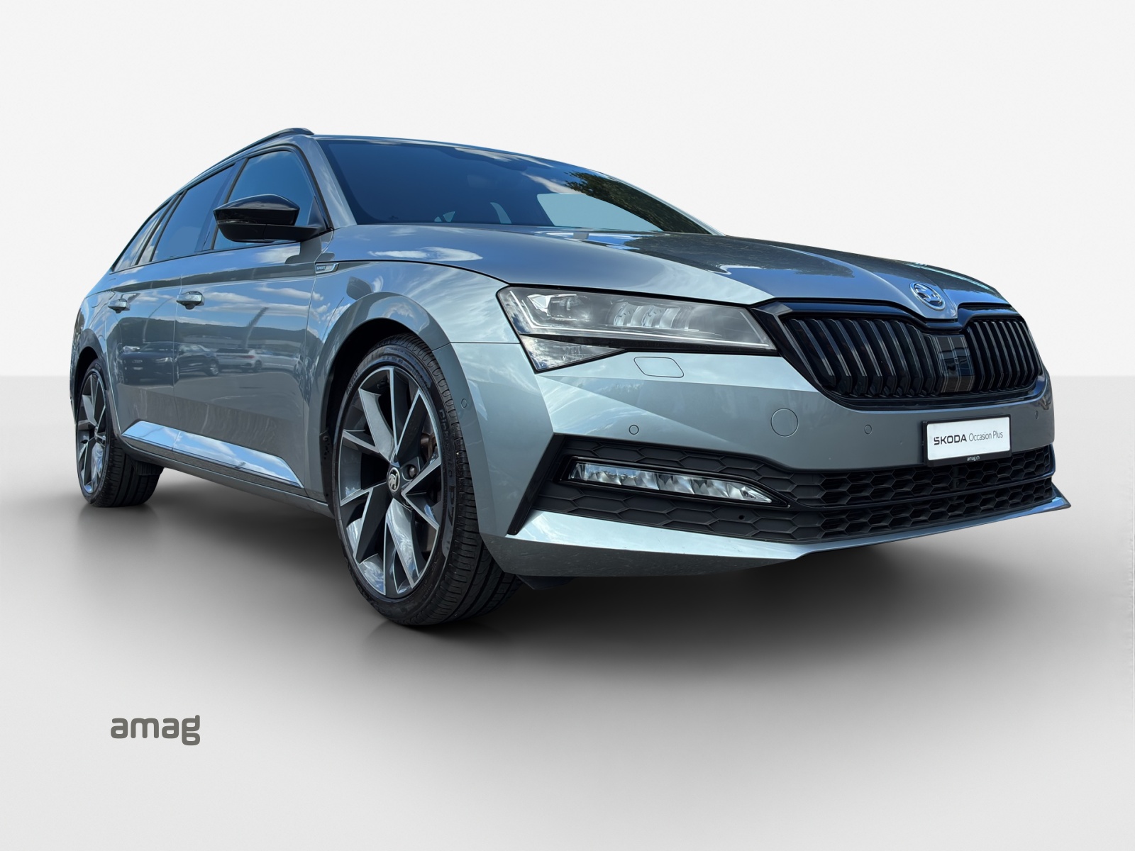 SKODA Superb Combi 2.0 TSI SportLine Plus 4x4 DSG-image-5