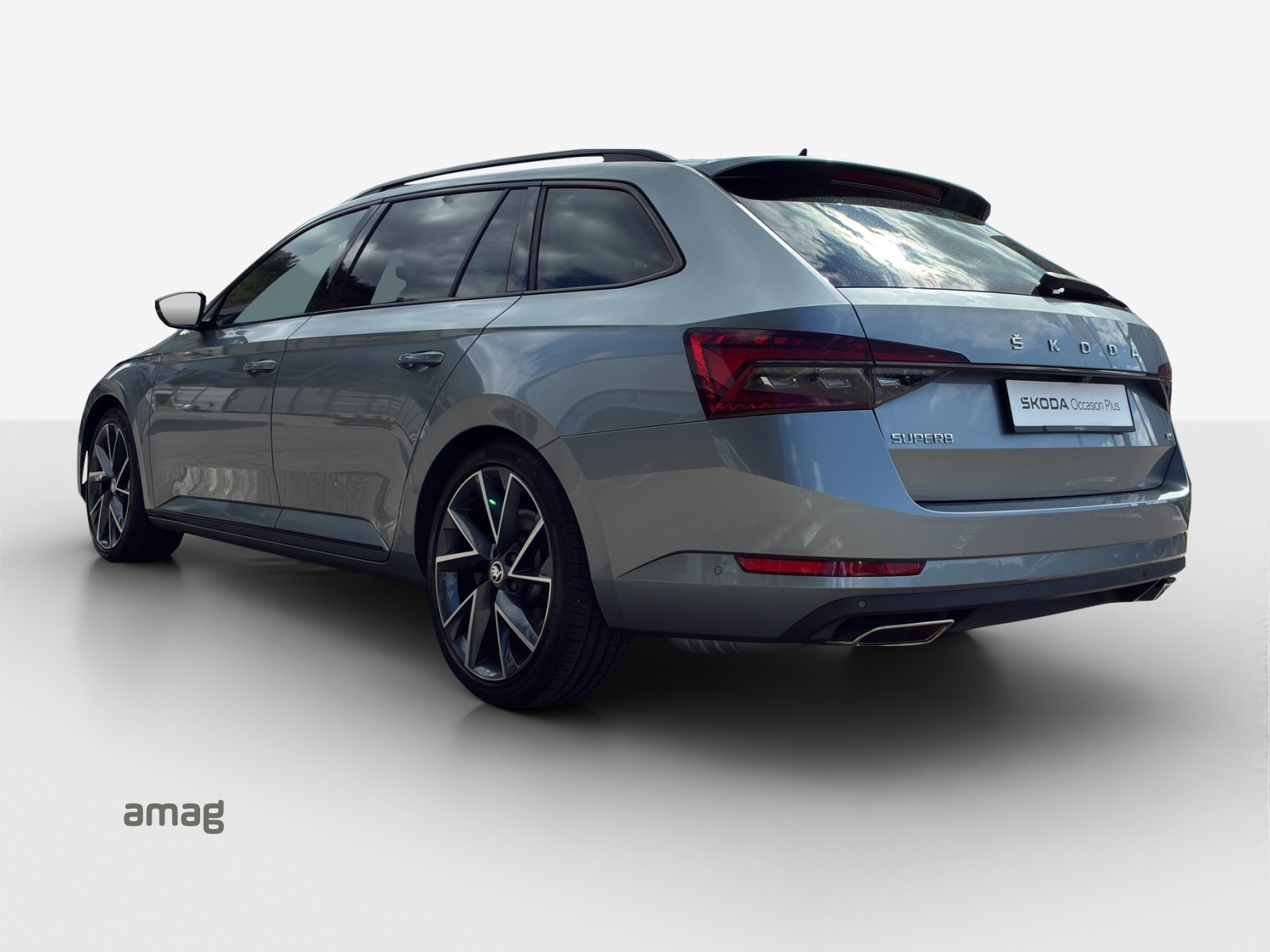SKODA Superb Combi 2.0 TSI SportLine Plus 4x4 DSG-showroom-element-2