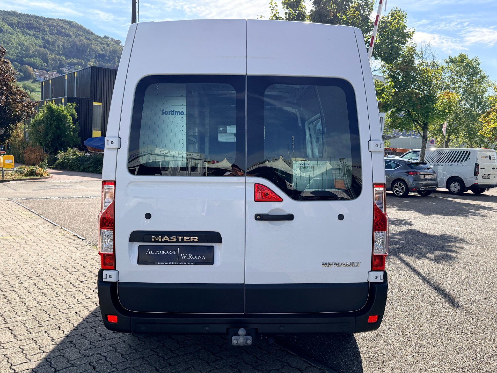 RENAULT Master T35 ENERGY 2.3dCi 145 L2H2-image-3