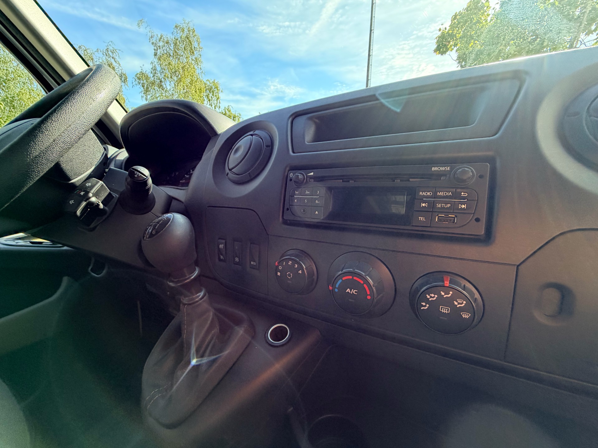 RENAULT Master T35 ENERGY 2.3dCi 145 L2H2-image-9