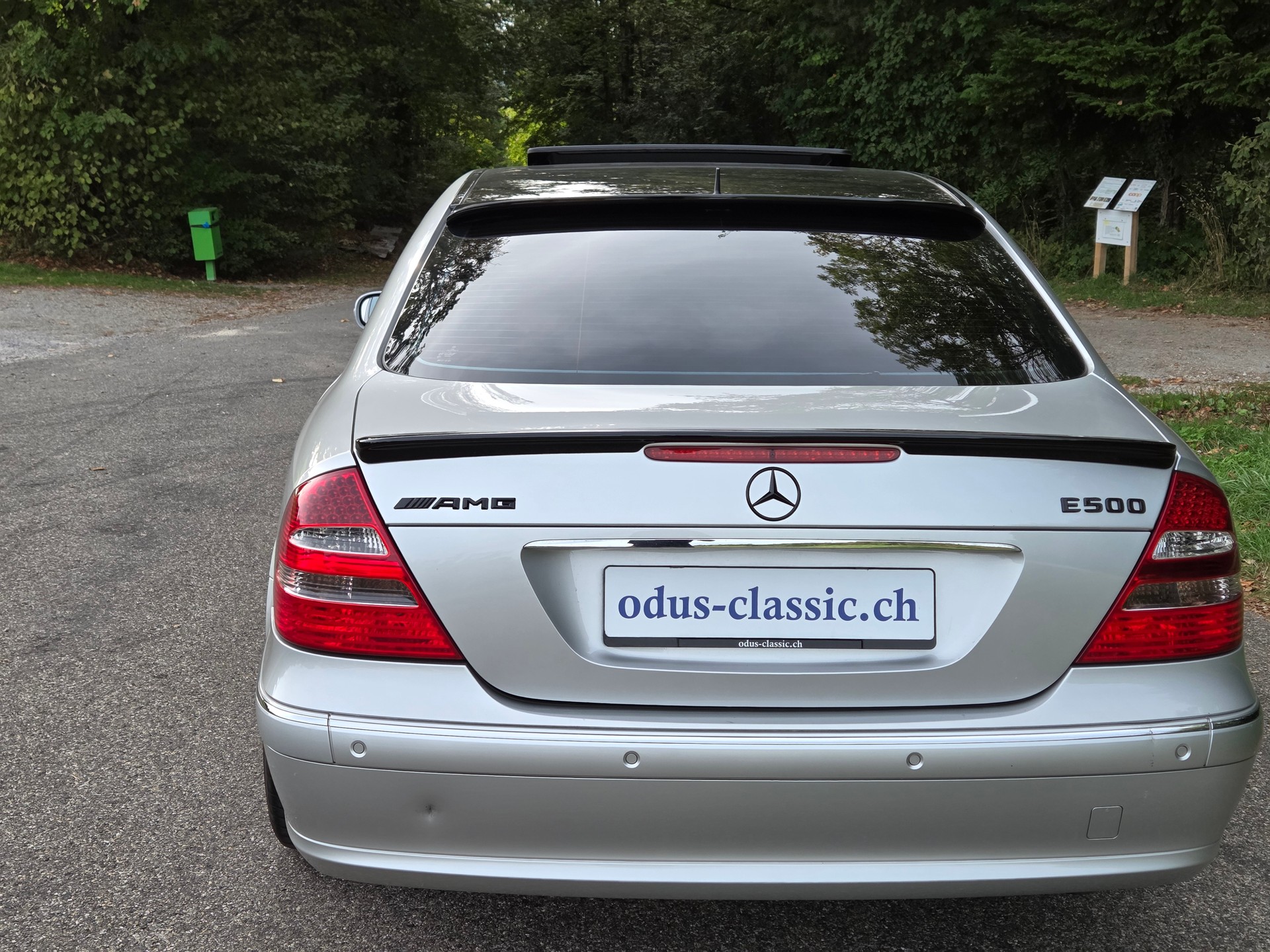 MERCEDES-BENZ E 500 Avantgarde 4Matic Automatic-image-3