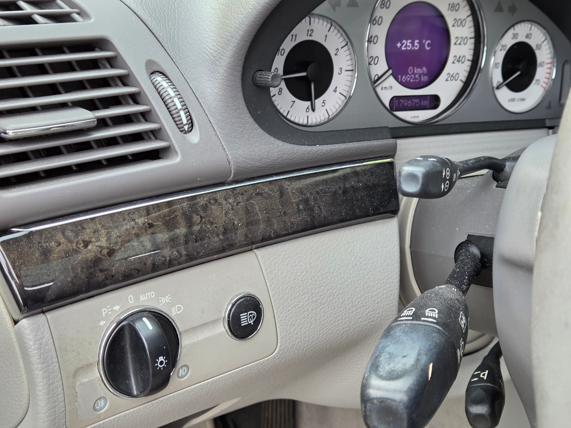 MERCEDES-BENZ E 500 Avantgarde 4Matic Automatic-image-9