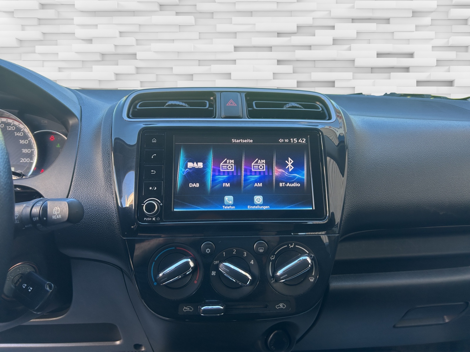 MITSUBISHI Space Star 1.2 CVT Inform-image-11