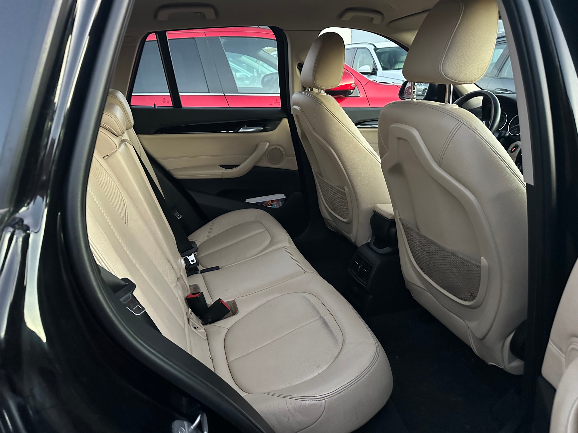 BMW X1 sDrive 18d Steptronic-image-11