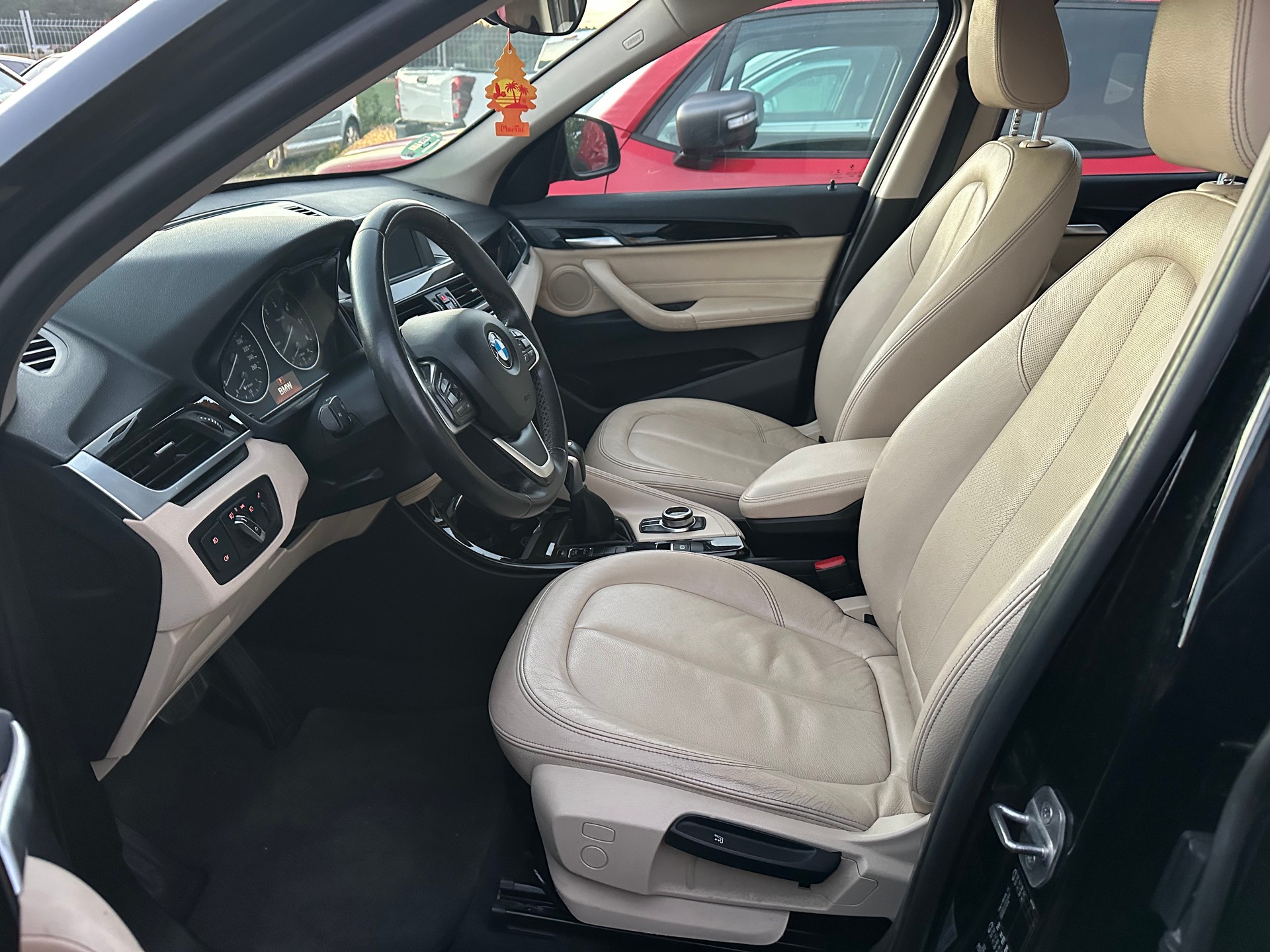BMW X1 sDrive 18d Steptronic-image-6