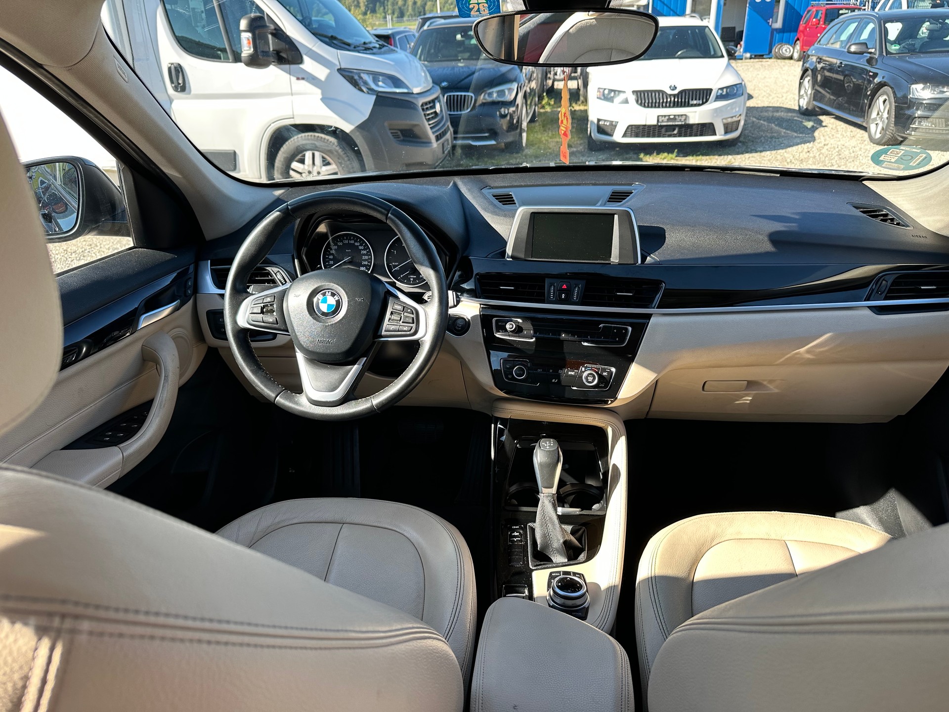 BMW X1 sDrive 18d Steptronic-image-8