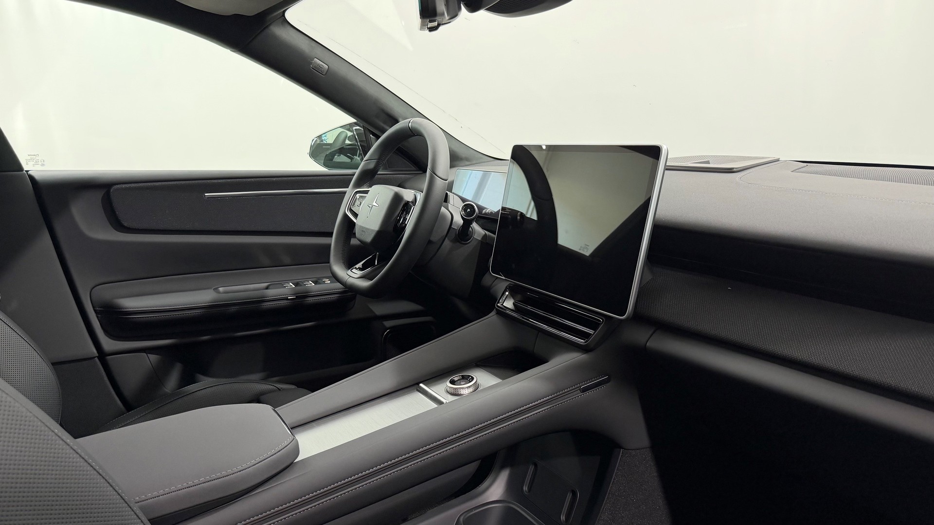 POLESTAR 4 Long Range Single Motor Prim-image-3