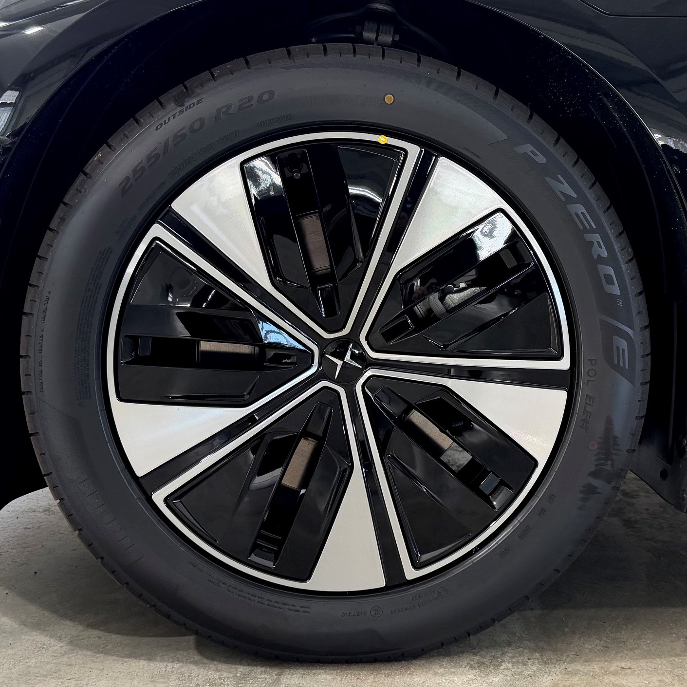POLESTAR 4 Long Range Single Motor Prim-image-8