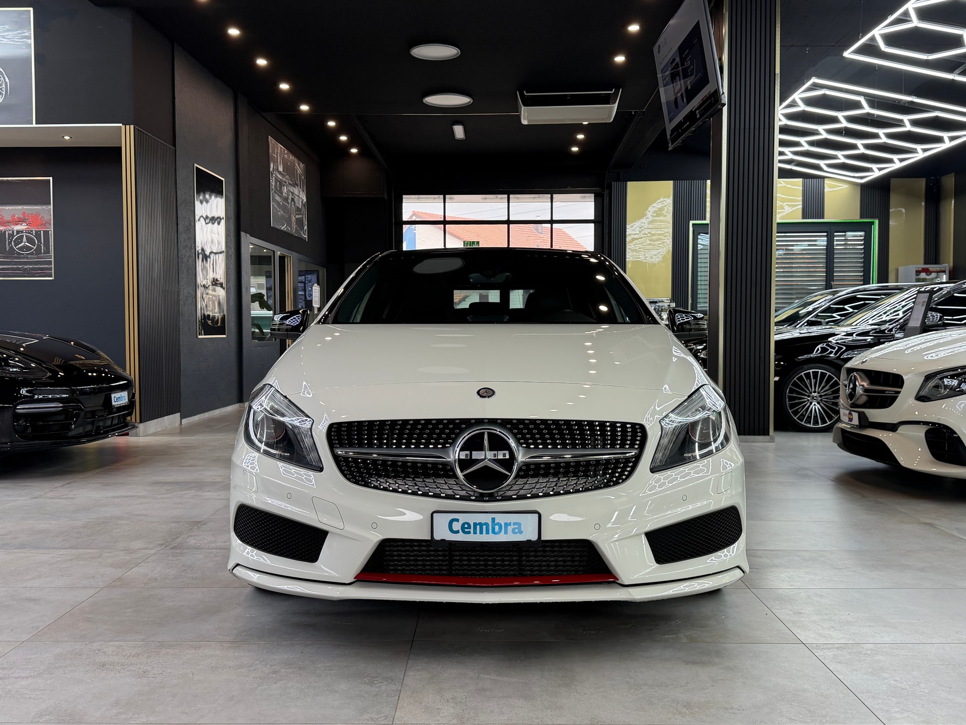 MERCEDES-BENZ A 250 Sport 7G-DCT-image-1