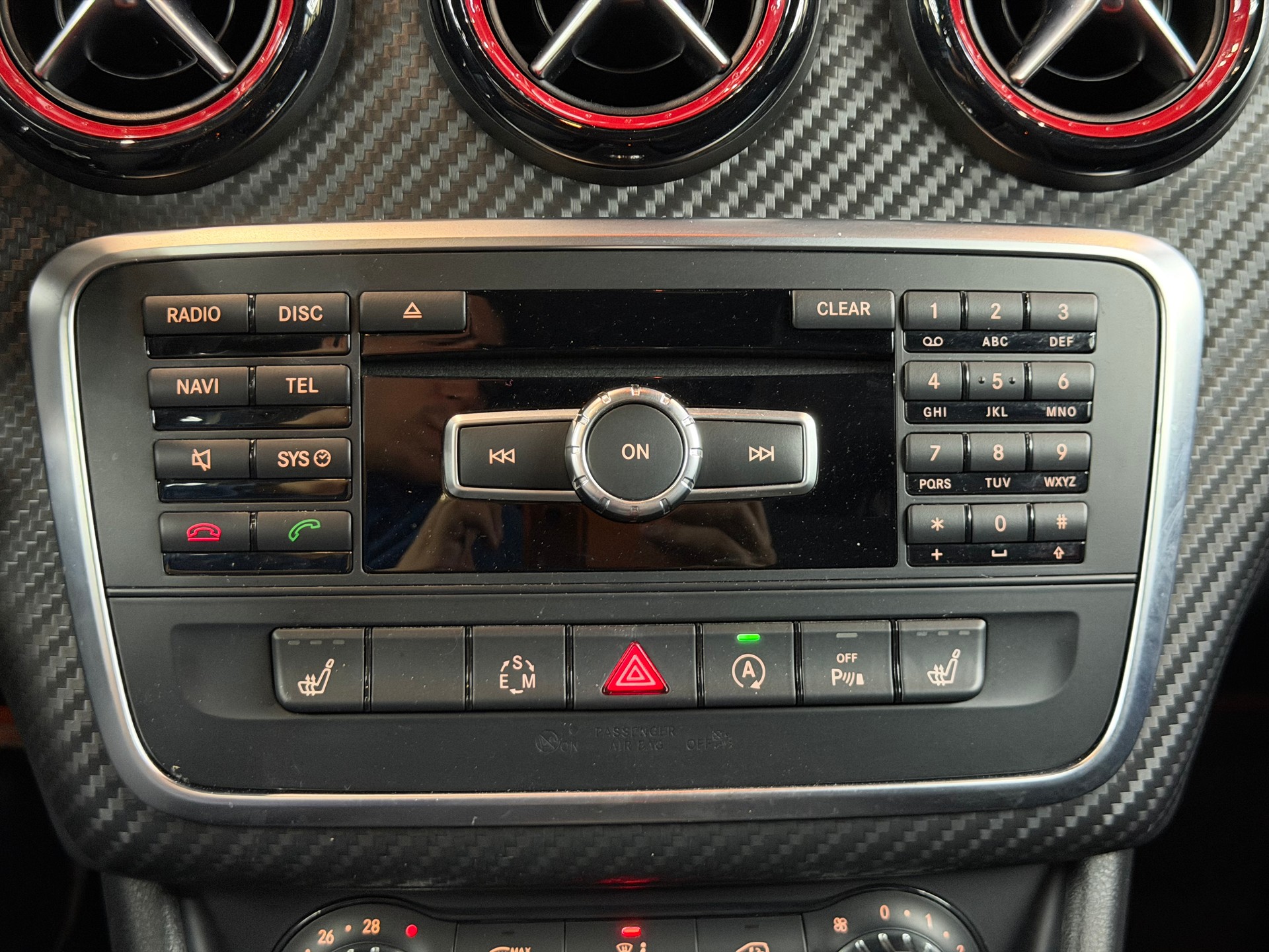 MERCEDES-BENZ A 250 Sport 7G-DCT-image-17