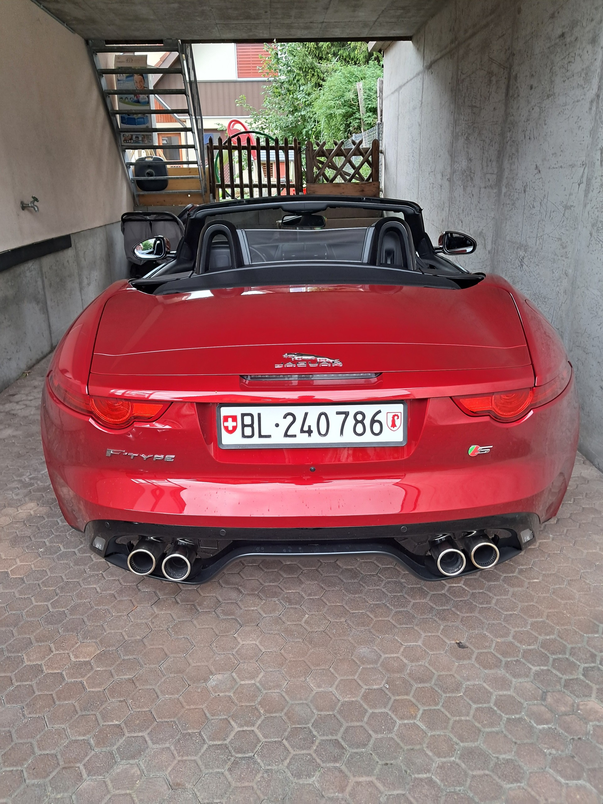 JAGUAR F-Type 5.0 V8 S Cabrio-image-1