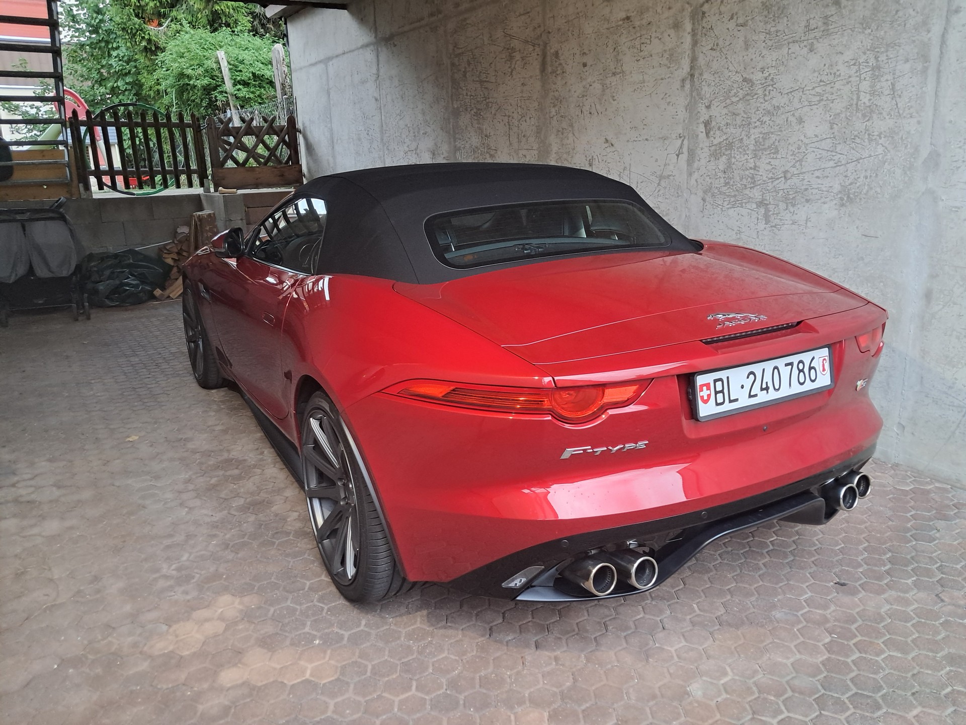 JAGUAR F-Type 5.0 V8 S Cabrio-image-4