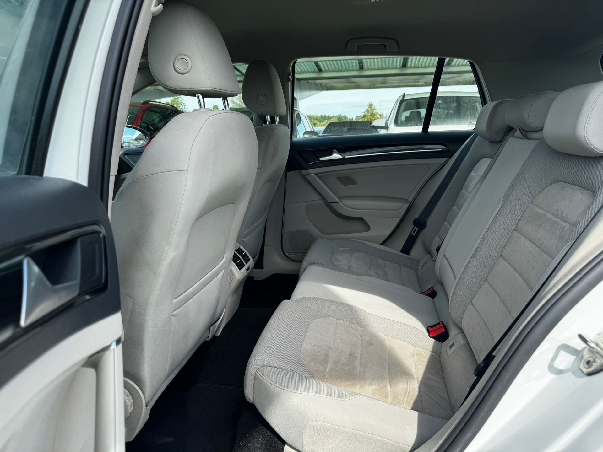VW Golf 1.4 TSI Highline DSG-image-10
