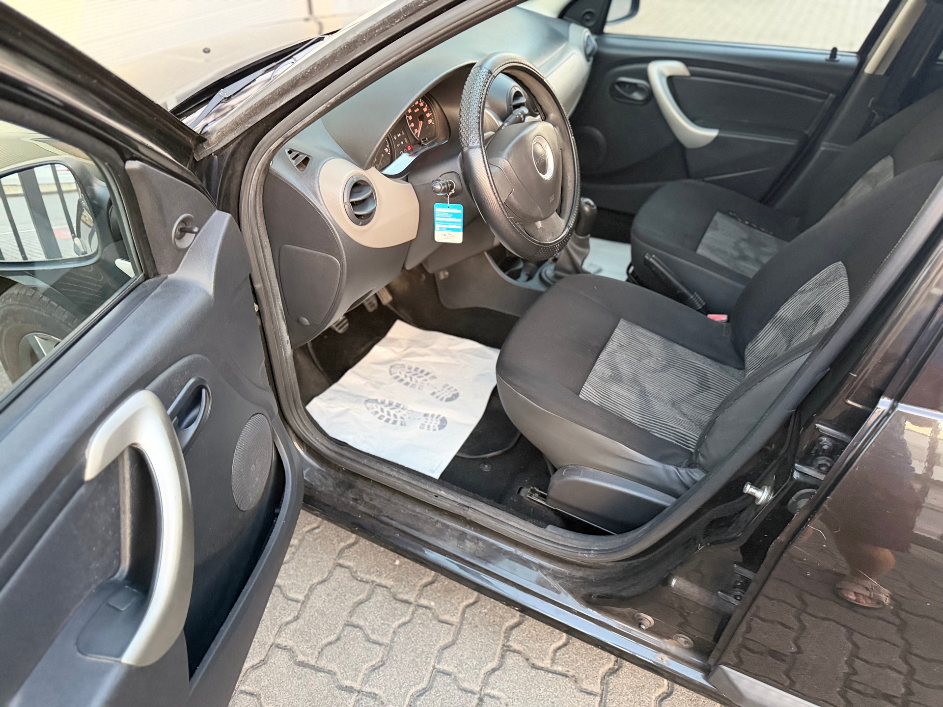 DACIA Sandero 1.2 Ambiance-image-7