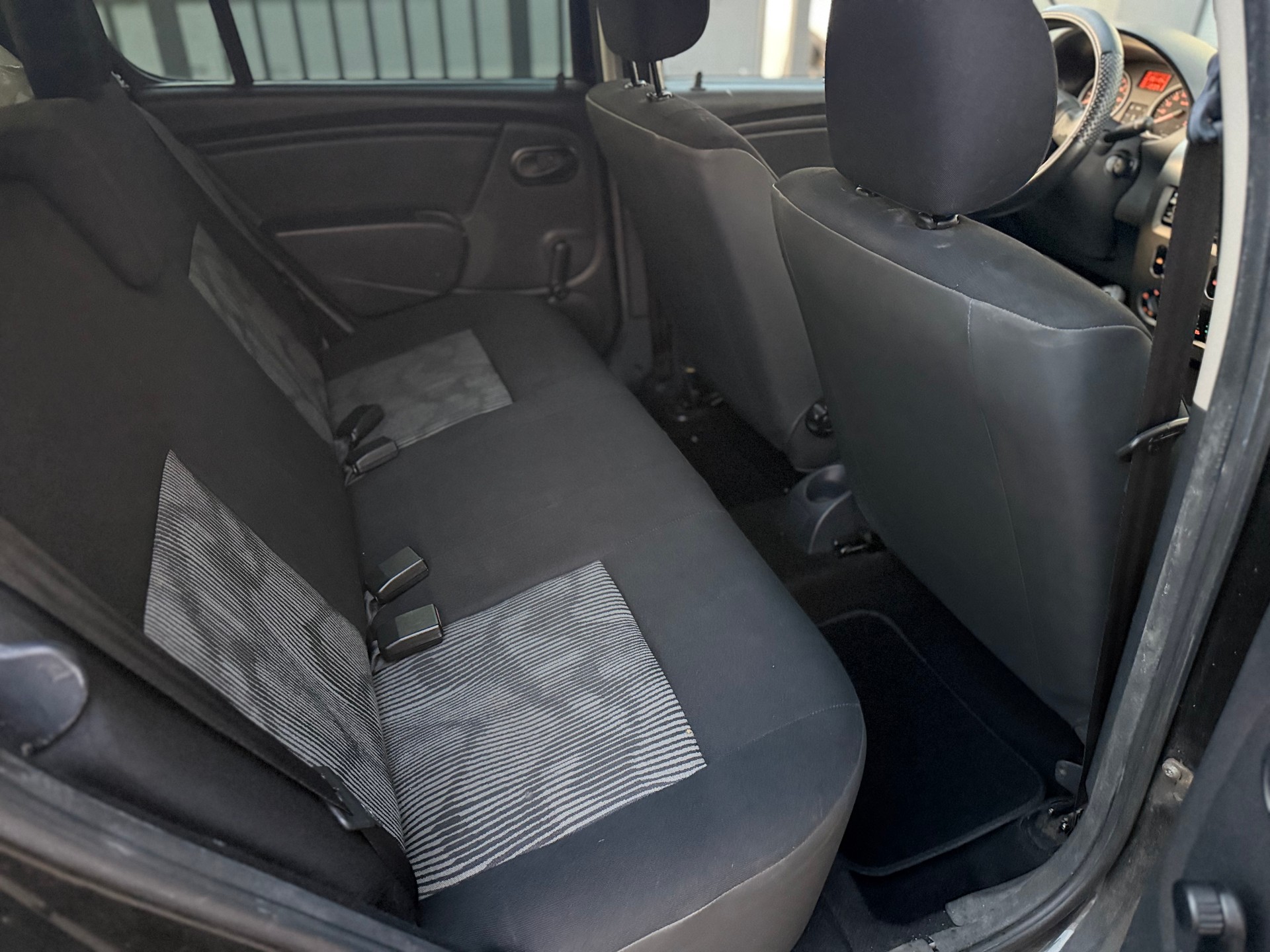 DACIA Sandero 1.2 Ambiance-image-13