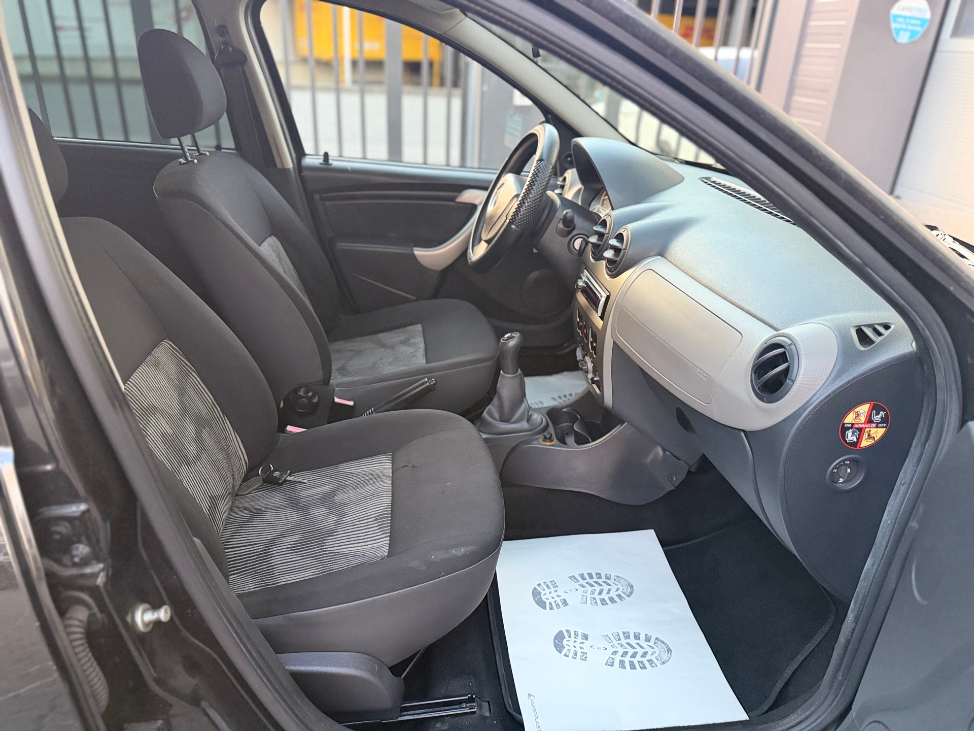 DACIA Sandero 1.2 Ambiance-image-9