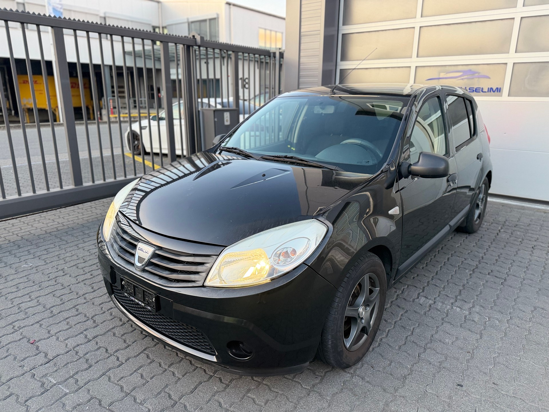 DACIA Sandero 1.2 Ambiance-image-1