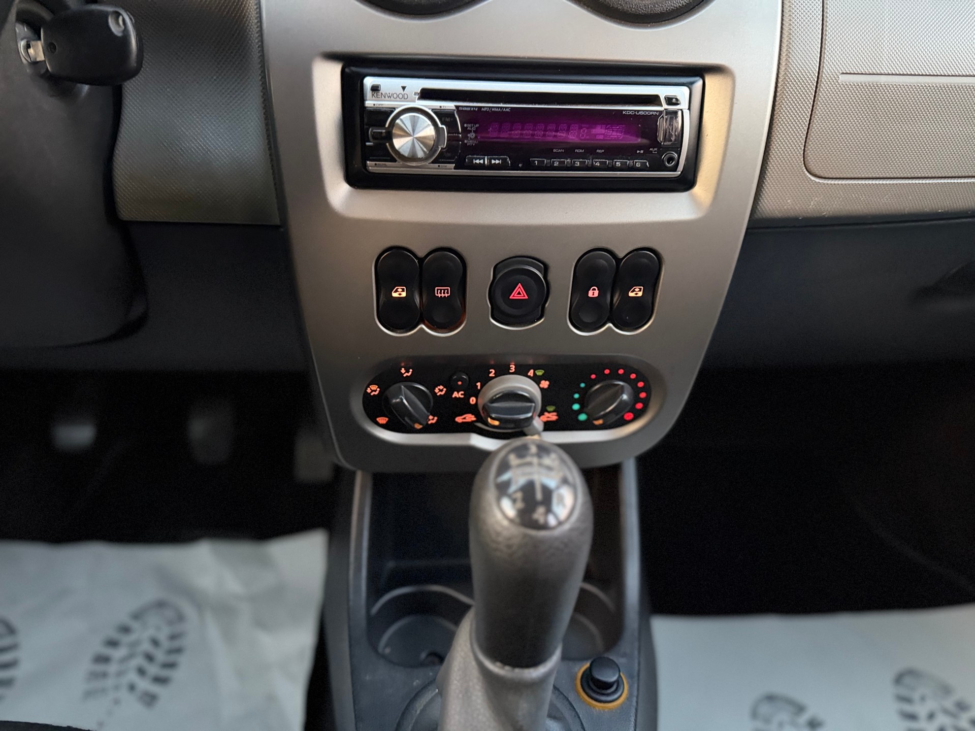 DACIA Sandero 1.2 Ambiance-image-12