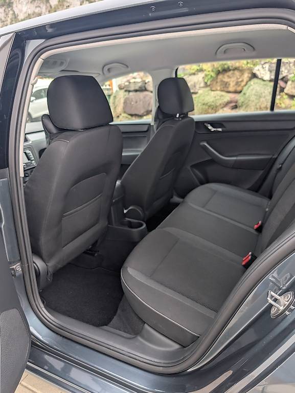 SKODA RAPID-image-3
