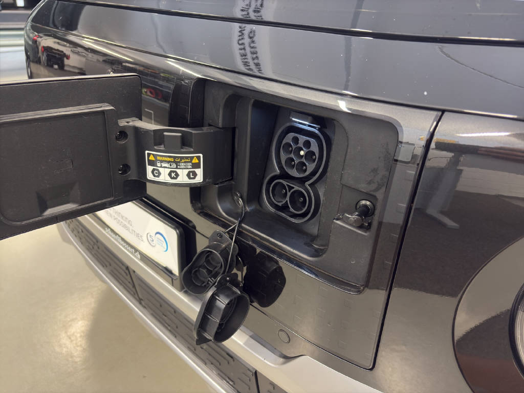 HYUNDAI Inster 49 kWh Electric Vertex-image-11