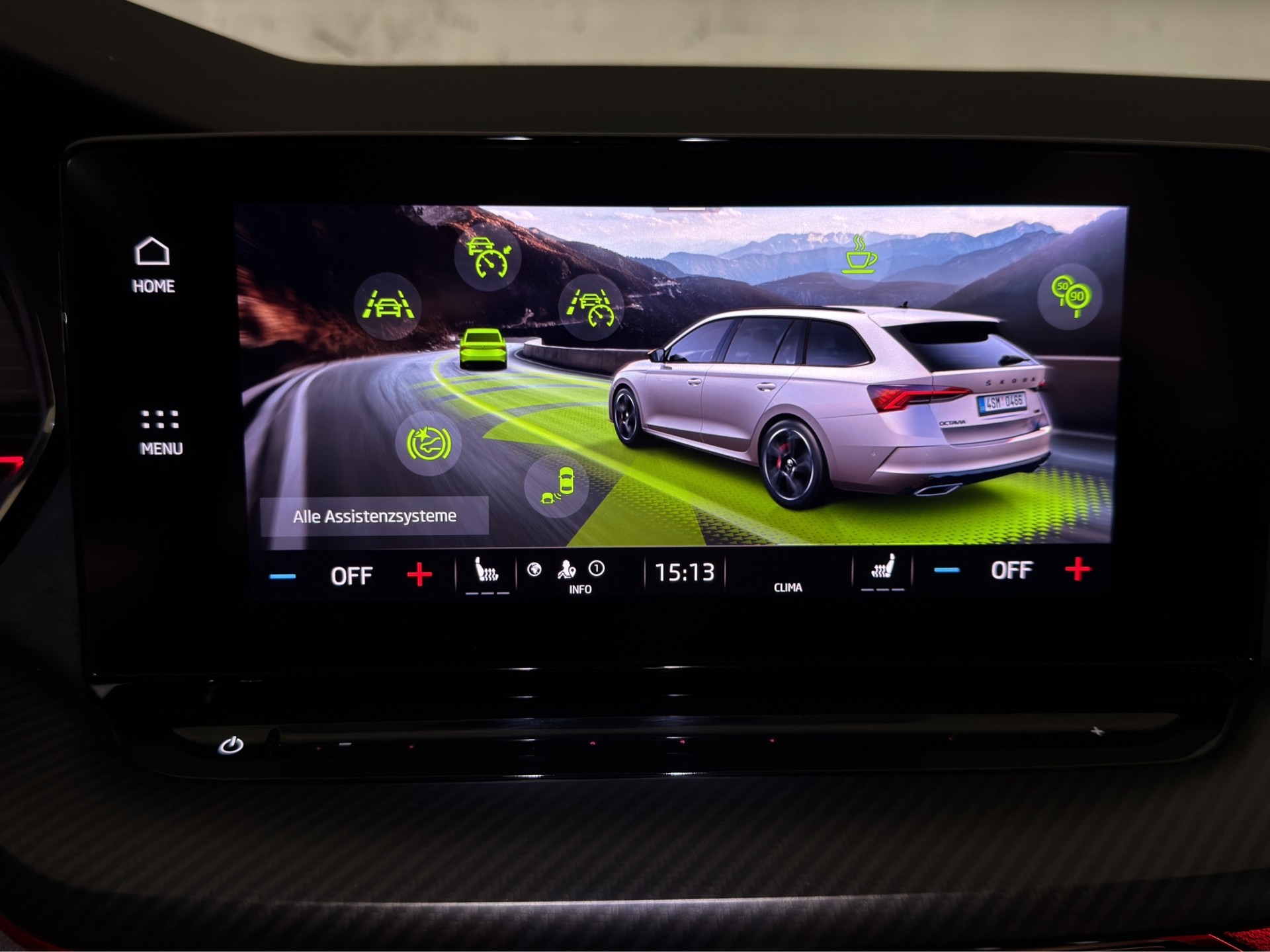 SKODA Octavia Combi 2.0 TSI DSG RS-image-22