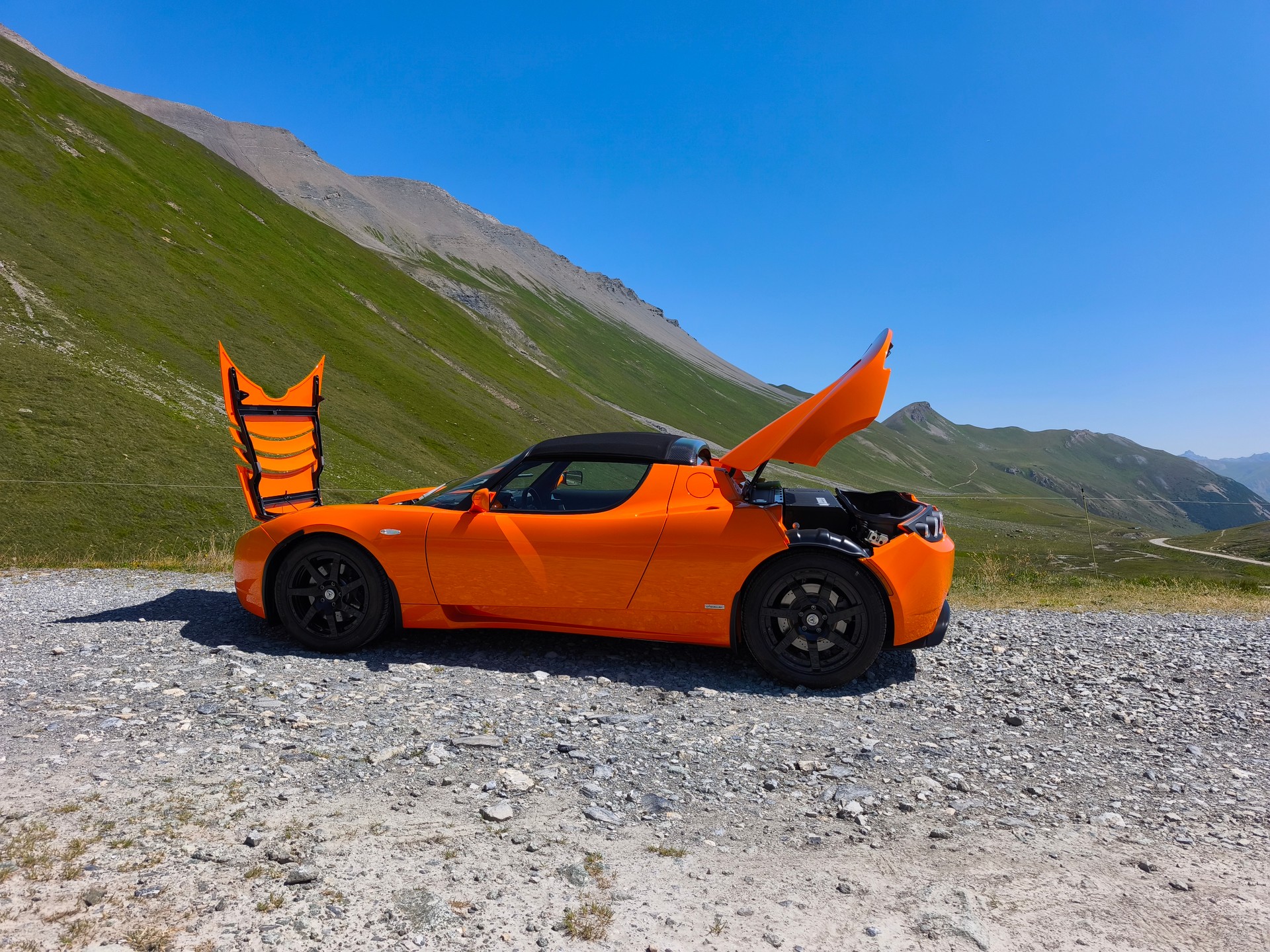 TESLA Roadster Signature Edition-image-6