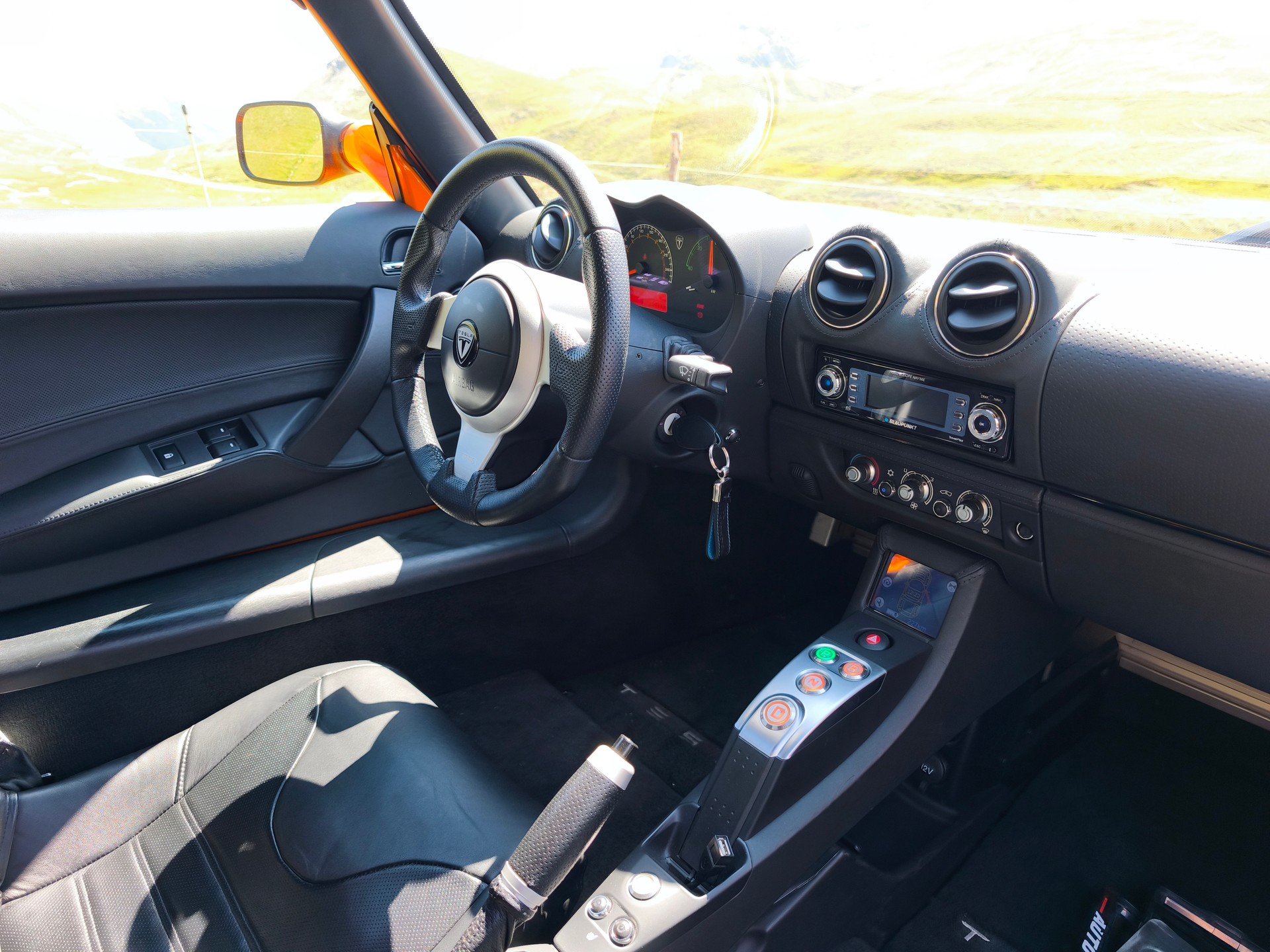 TESLA Roadster Signature Edition-image-3