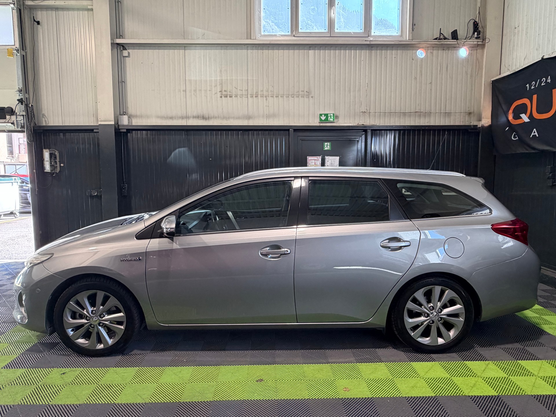 TOYOTA Auris Touring Sports 1.8 16V HSD Linea Sol-image-6
