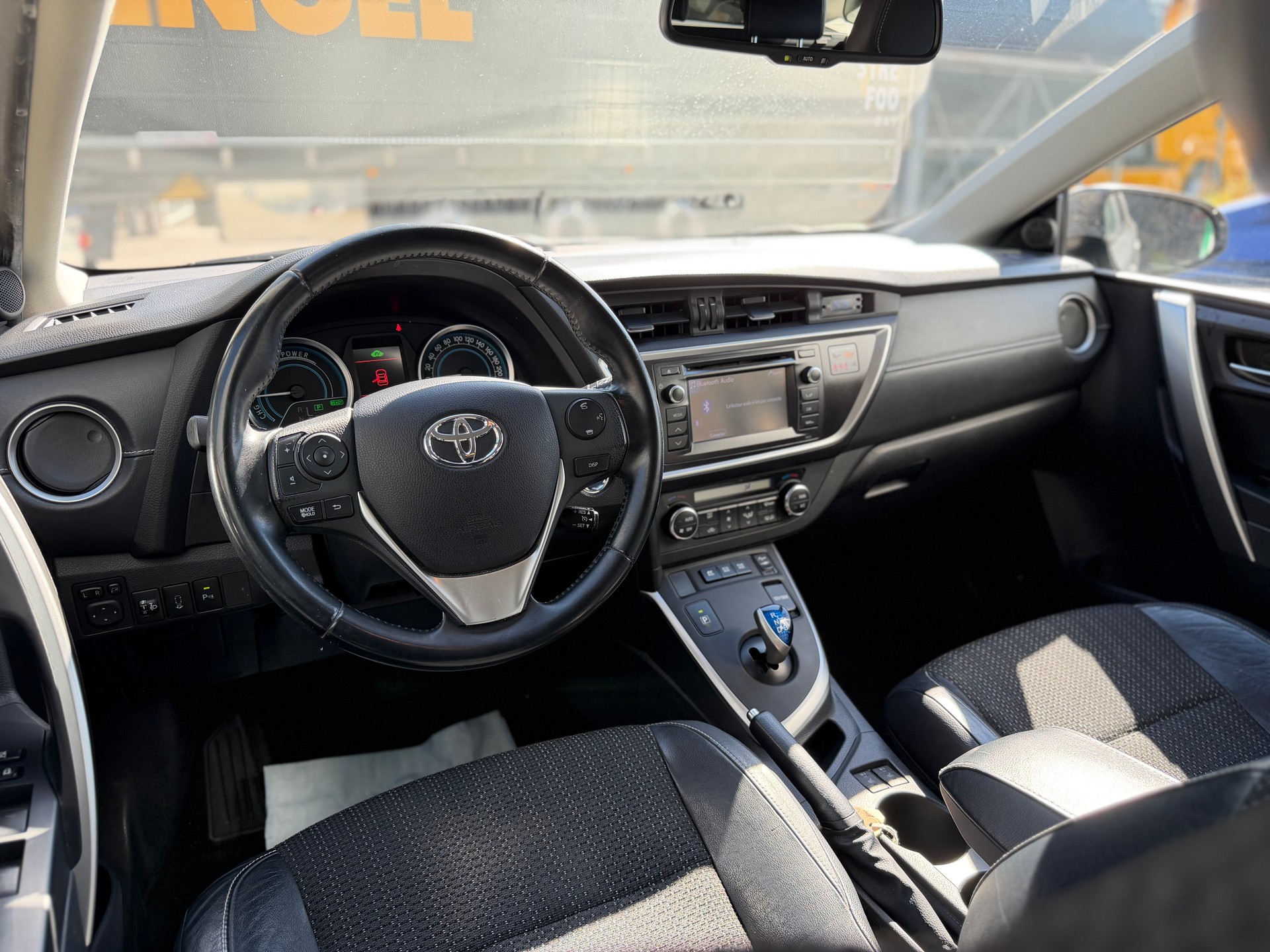 TOYOTA Auris Touring Sports 1.8 16V HSD Linea Sol-image-11