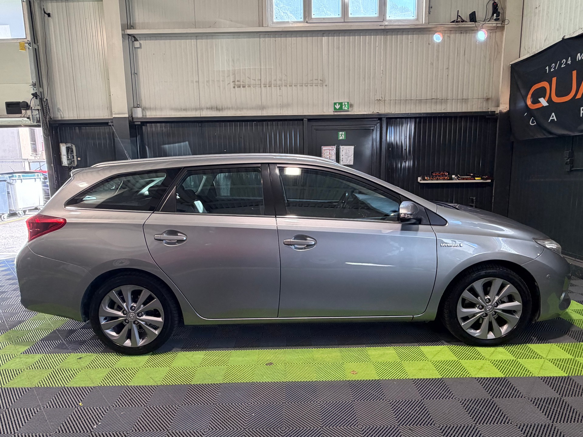 TOYOTA Auris Touring Sports 1.8 16V HSD Linea Sol-image-2