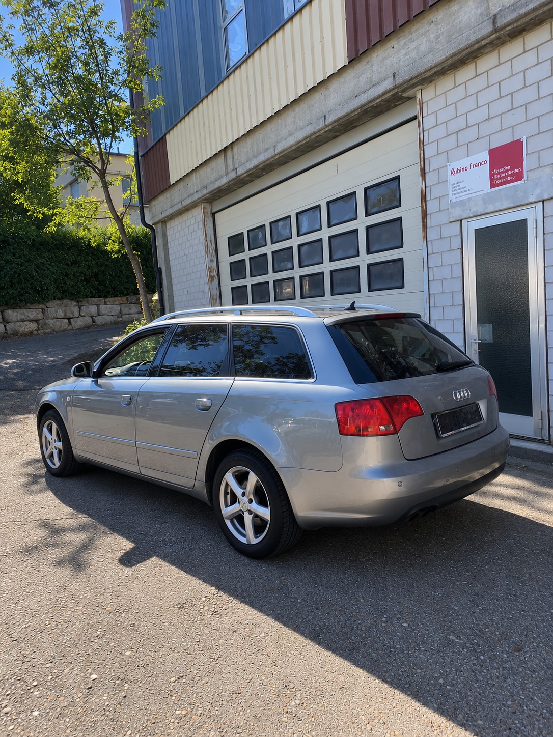 AUDI A4 Avant 3.0 V6 TDI quattro-image-3