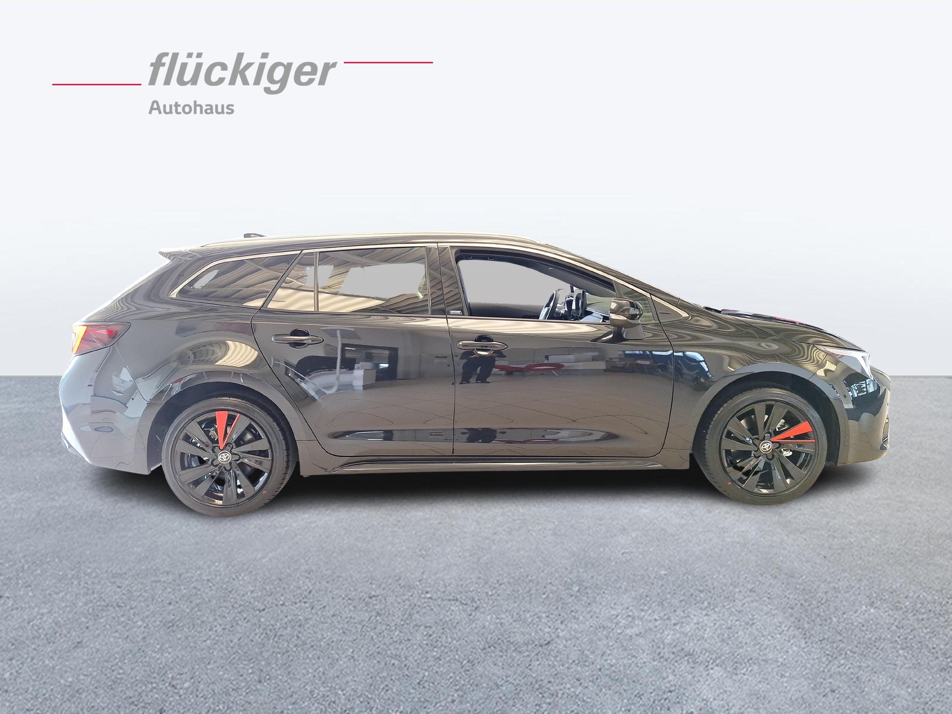 TOYOTA Corolla Touring Sports 2.0 HSD Swiss Edition-image-3