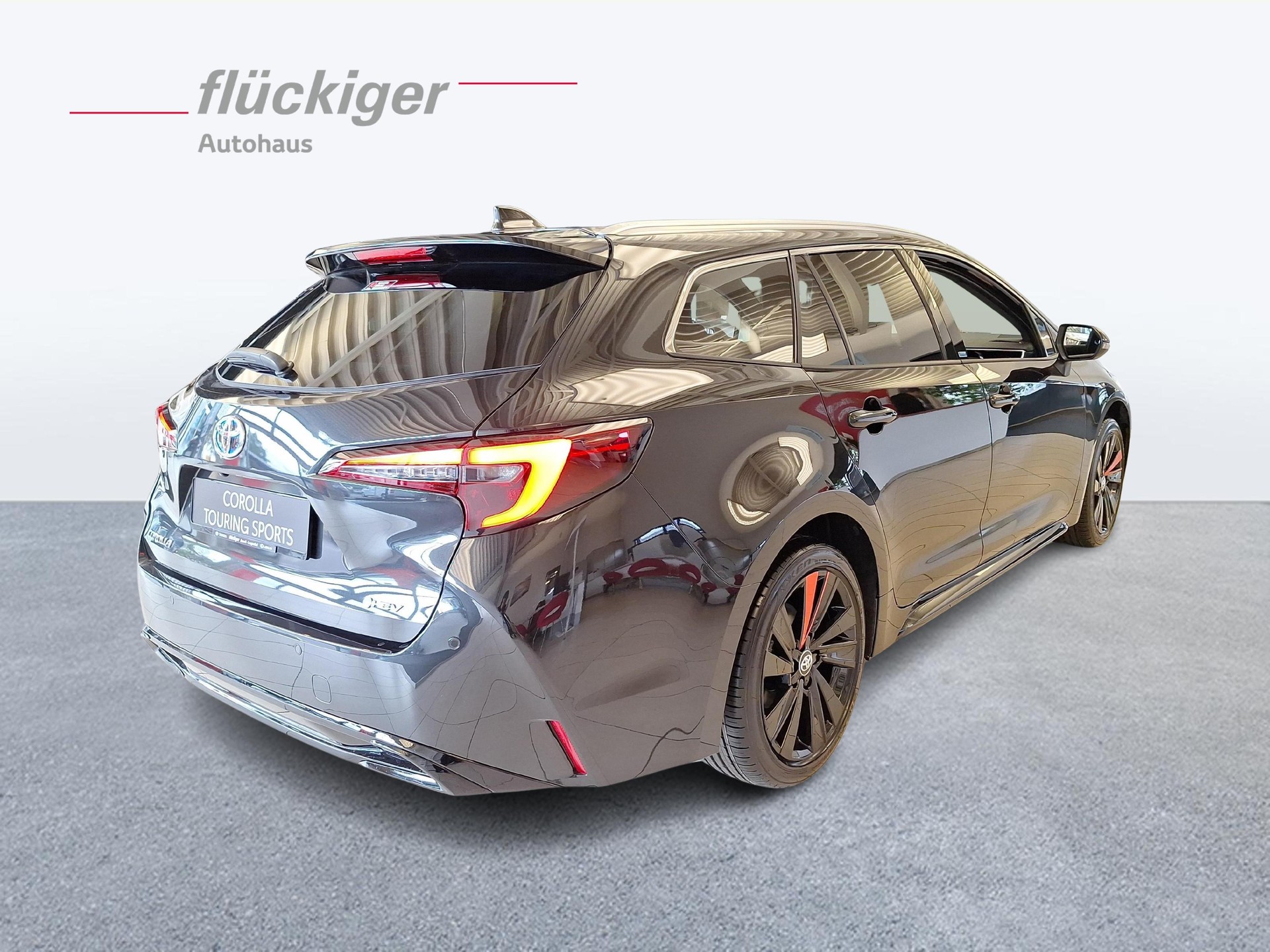 TOYOTA Corolla Touring Sports 2.0 HSD Swiss Edition-image-4