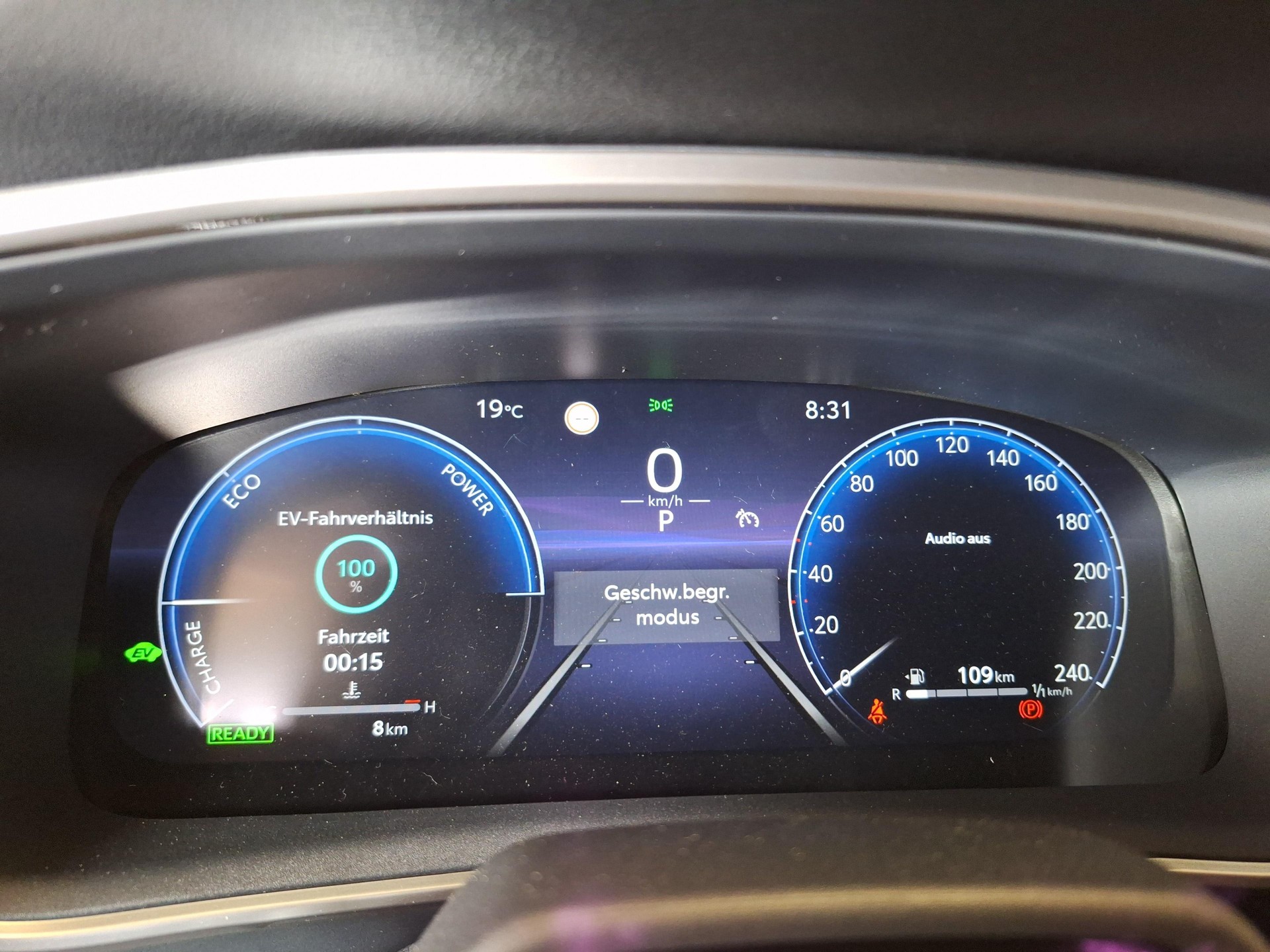 TOYOTA Corolla Touring Sports 2.0 HSD Swiss Edition-image-14