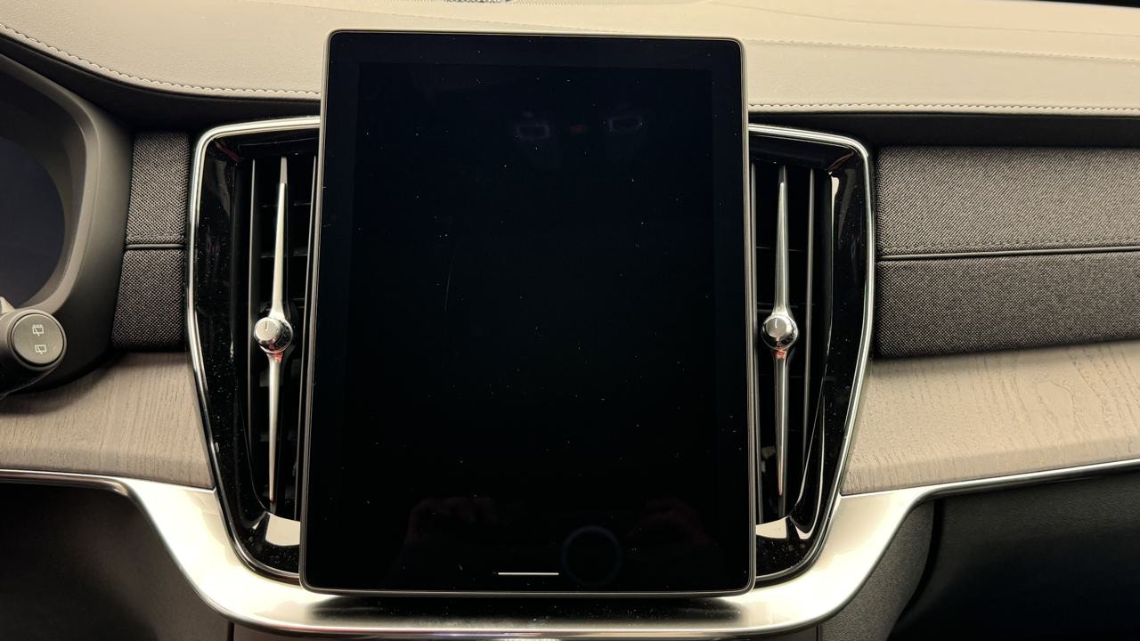 VOLVO XC90 T8 AWD PluginHybrid Ultra Dark Geartronic-image-8