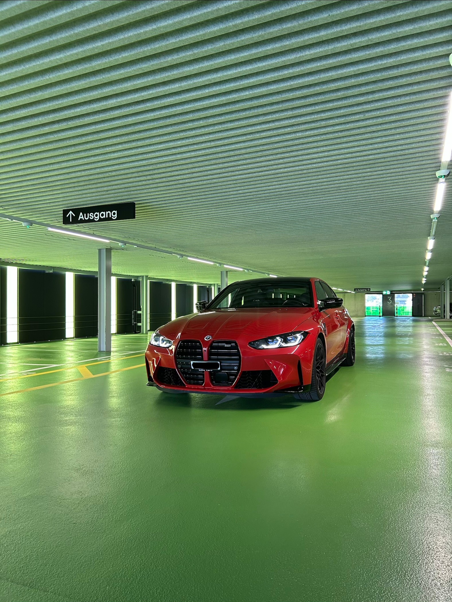 BMW M3 Competition xDrive-image-1