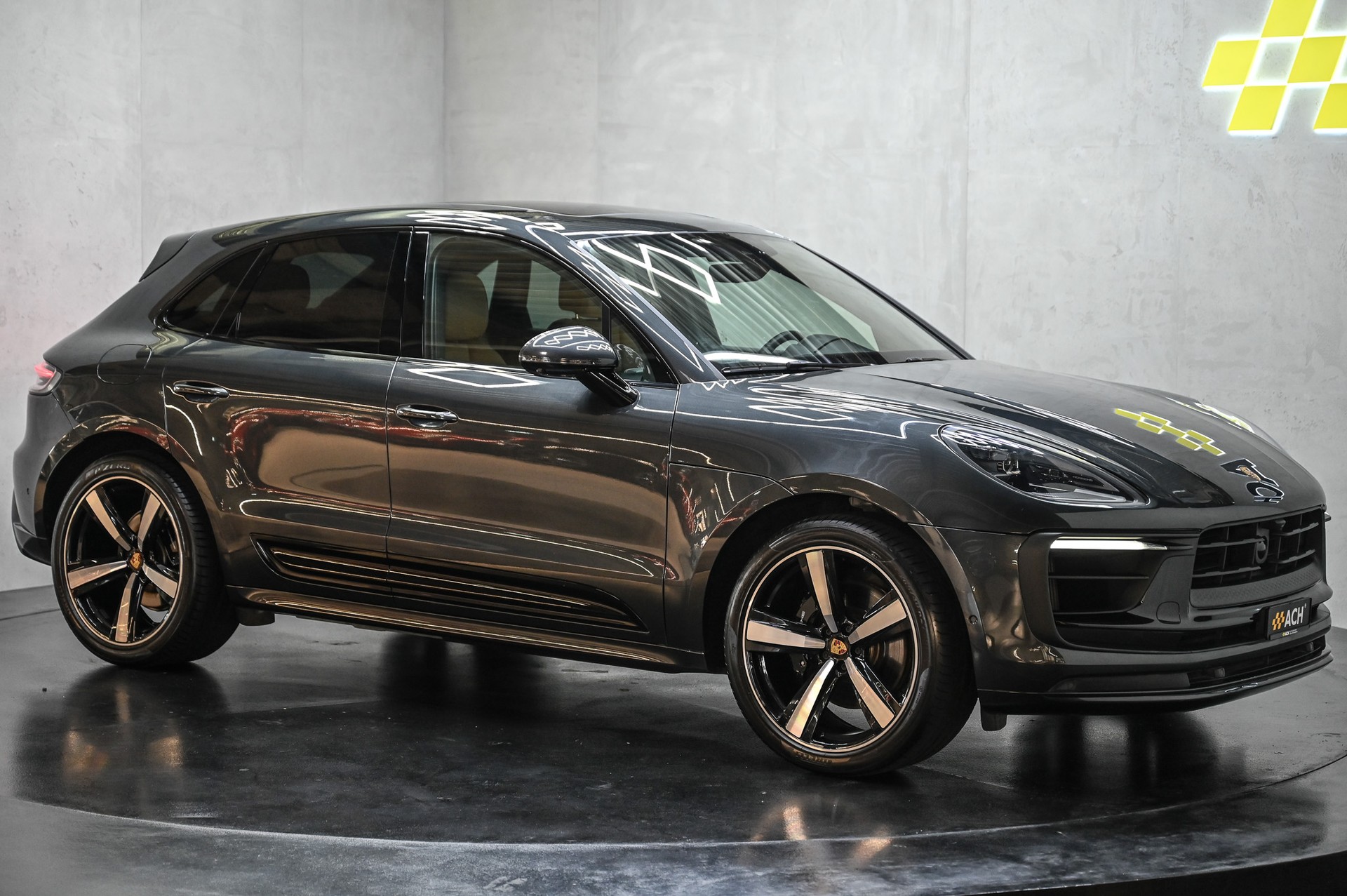 PORSCHE Macan S PDK-image-10