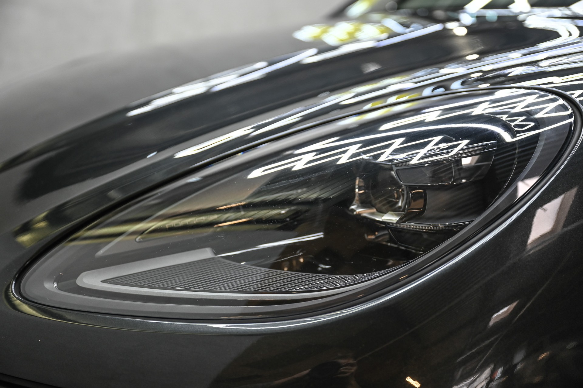 PORSCHE Macan S PDK-image-15