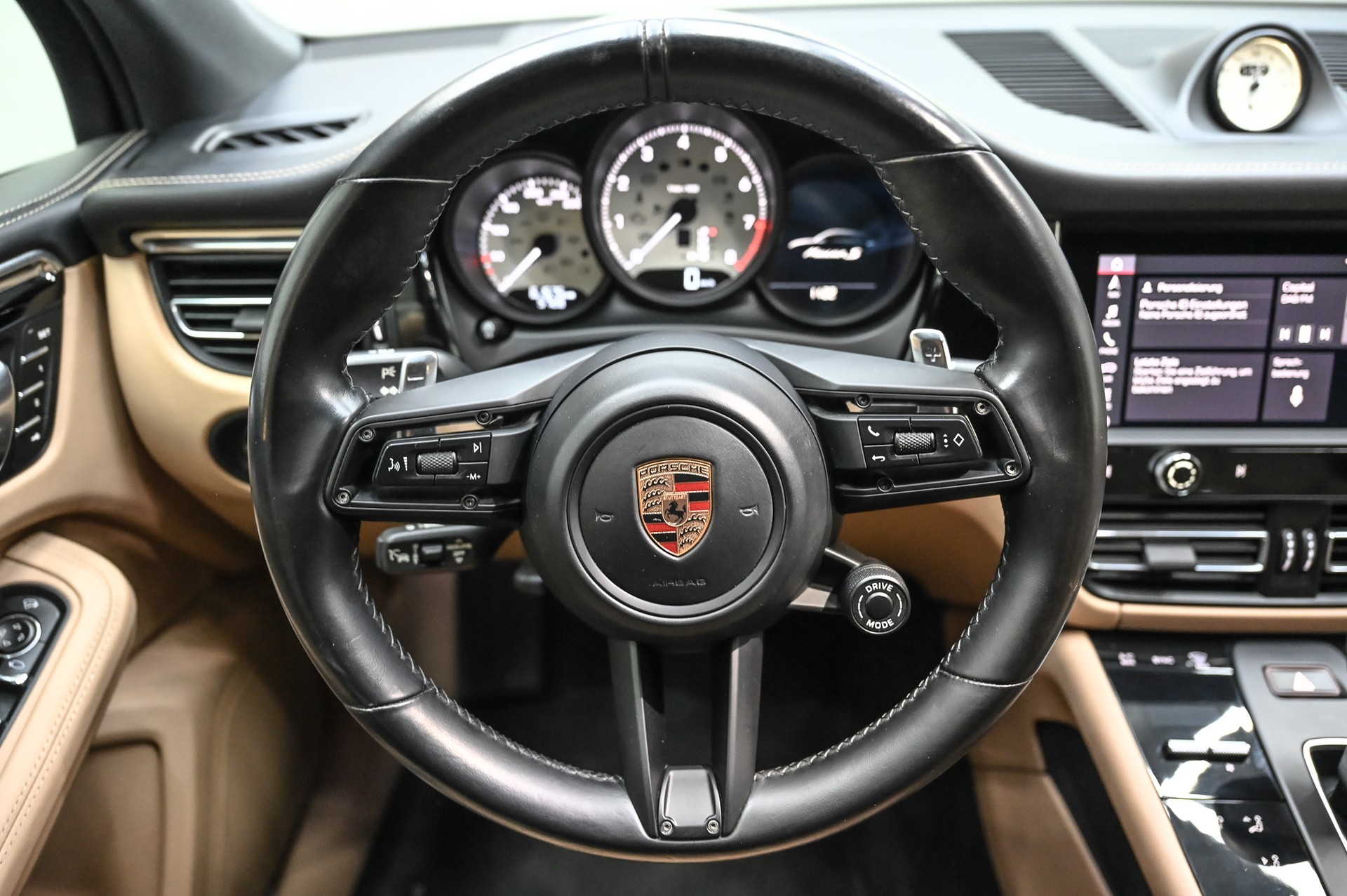 PORSCHE Macan S PDK-image-19