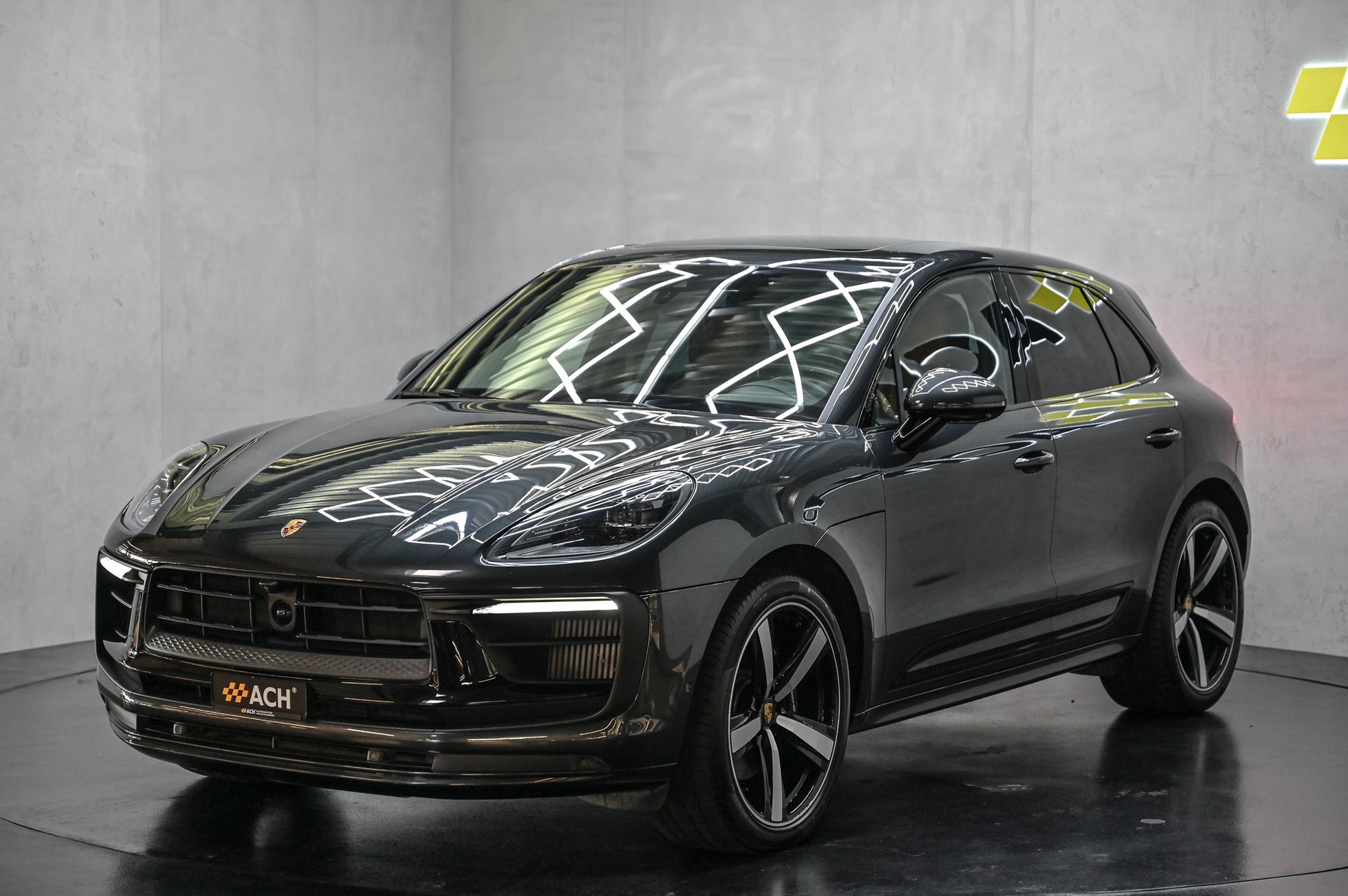 PORSCHE Macan S PDK-image-2