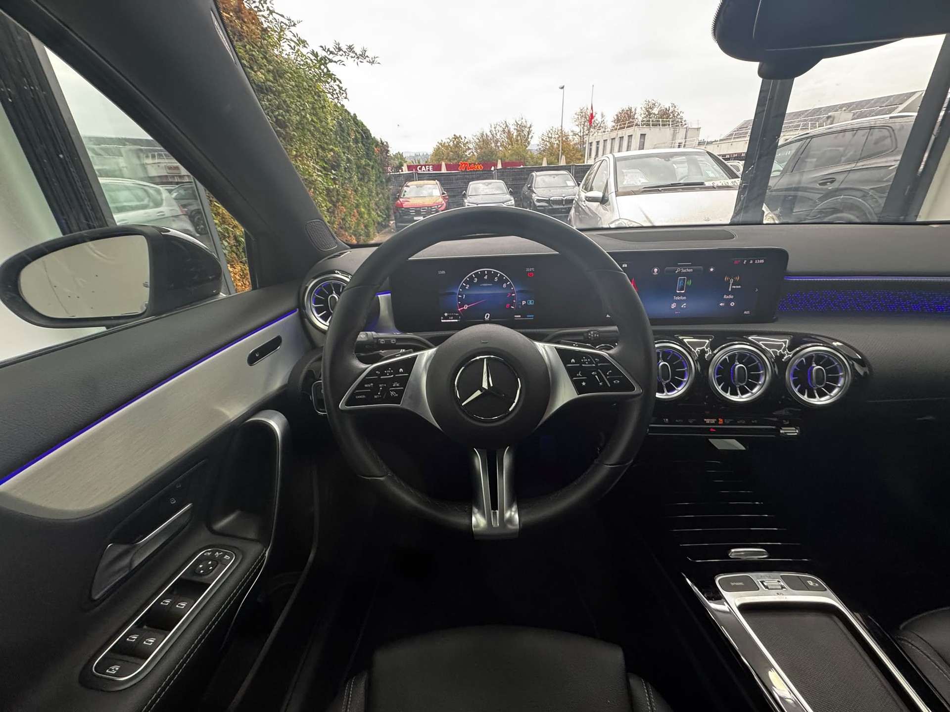MERCEDES-BENZ A 180 Night Star 7G-DCT | Neuwagenzustand | 2 Jahre Garantie |-image-16