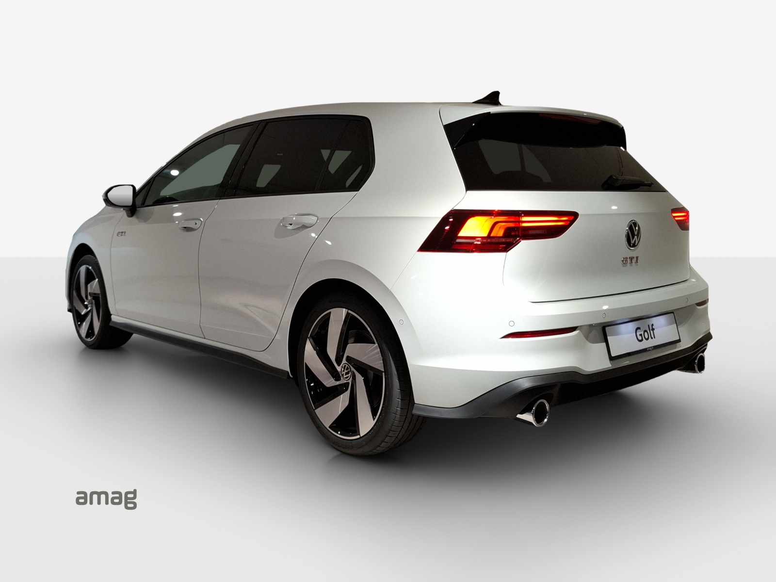 VW Golf 2.0 TSI GTI DSG-image-2