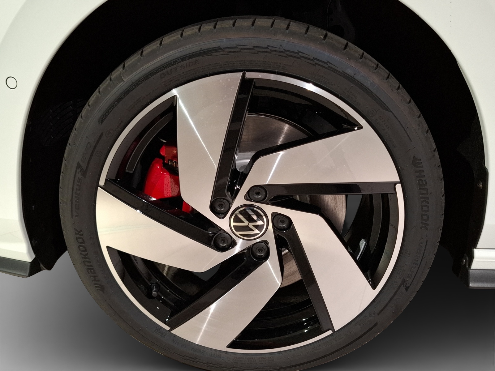 VW Golf 2.0 TSI GTI DSG-image-13