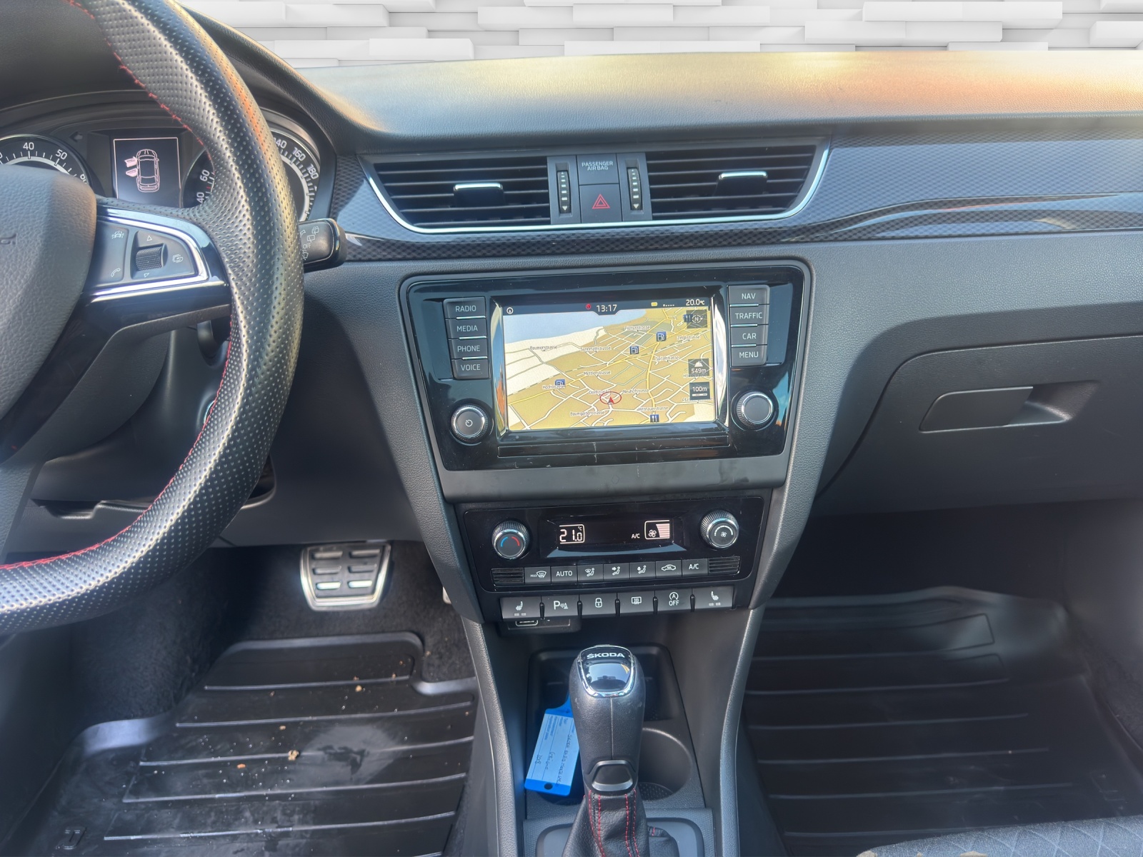 SKODA Rapid Spaceback 1.4 TSI Monte Carlo DSG-image-12