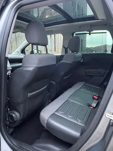 CITROEN C3 Aircross 1.2i PureTech Shine-image-26