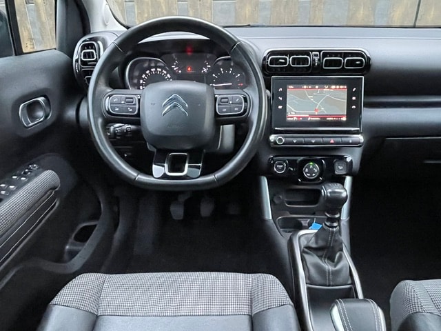 CITROEN C3 Aircross 1.2i PureTech Shine-image-17