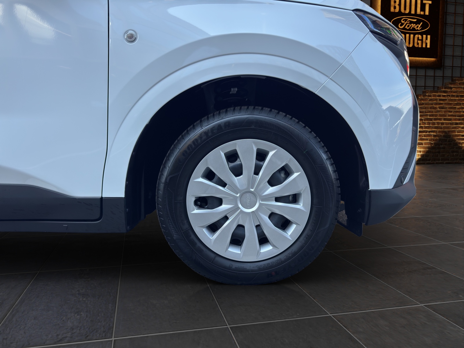 FORD Transit Courier Van 1.0 EcoBoost Trend-image-14