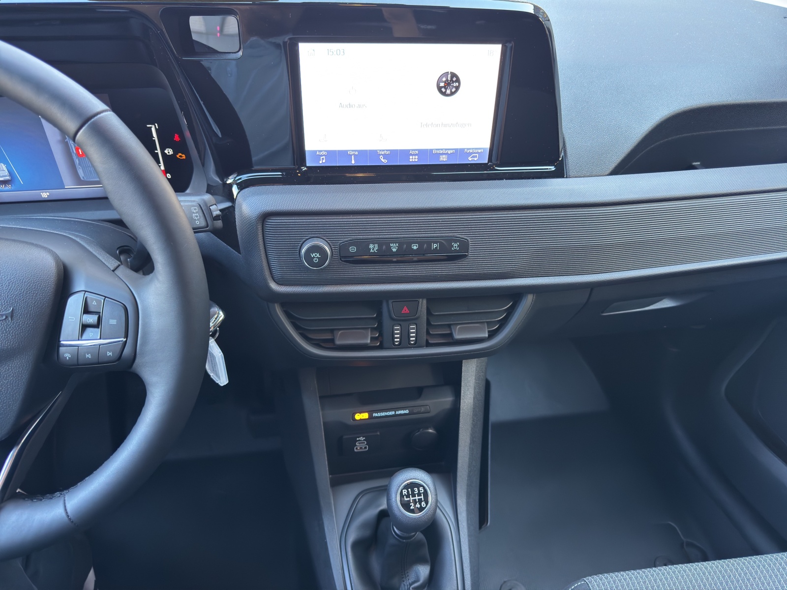 FORD Transit Courier Van 1.0 EcoBoost Trend-image-8