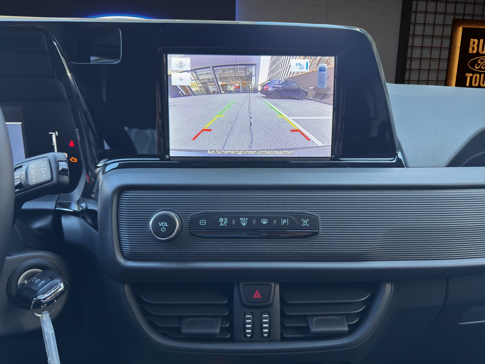 FORD Transit Courier Van 1.0 EcoBoost Trend-image-11